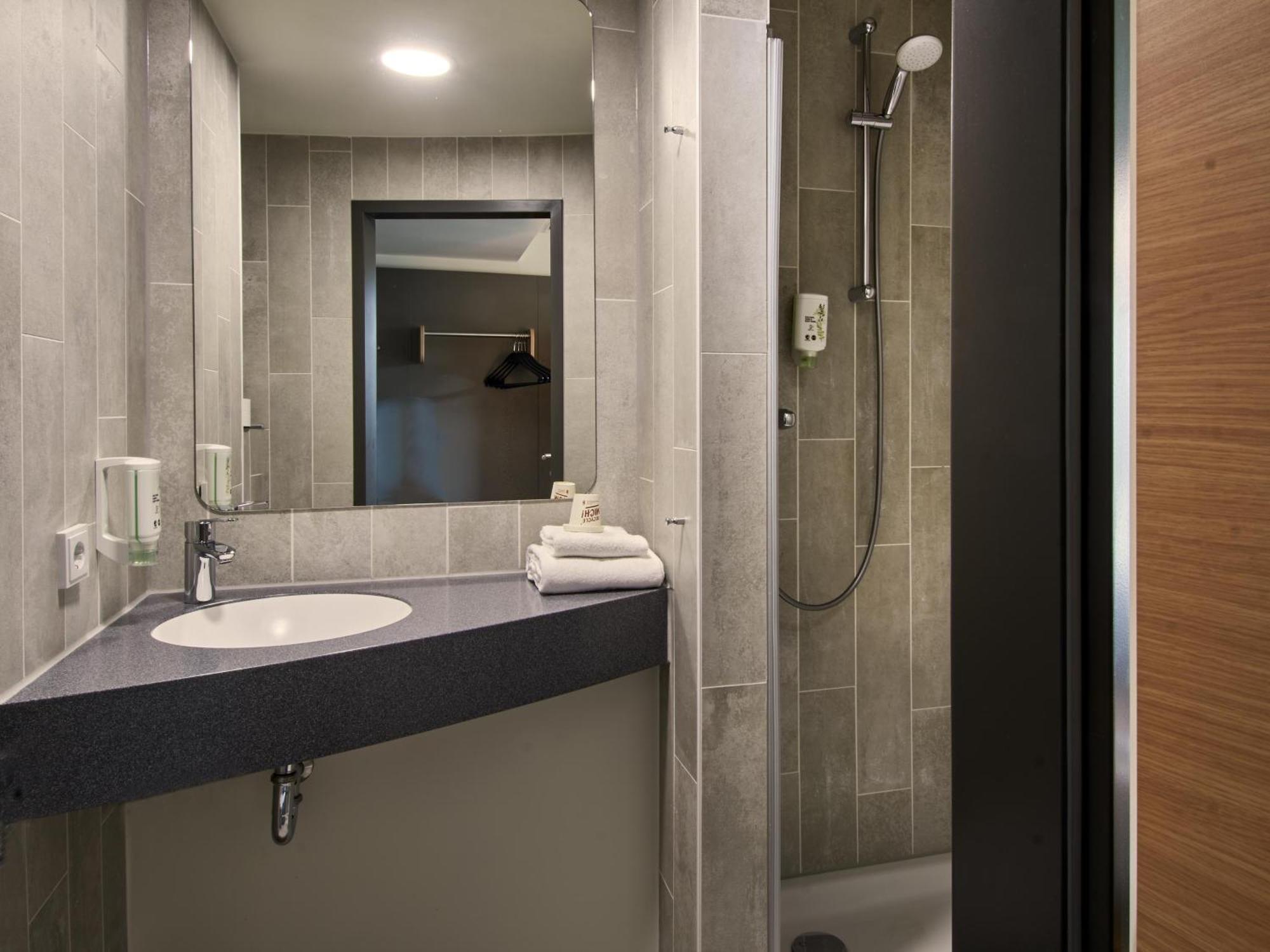 B&B Hotel Bad Homburg Bad Homburg vor der Höhe Esterno foto